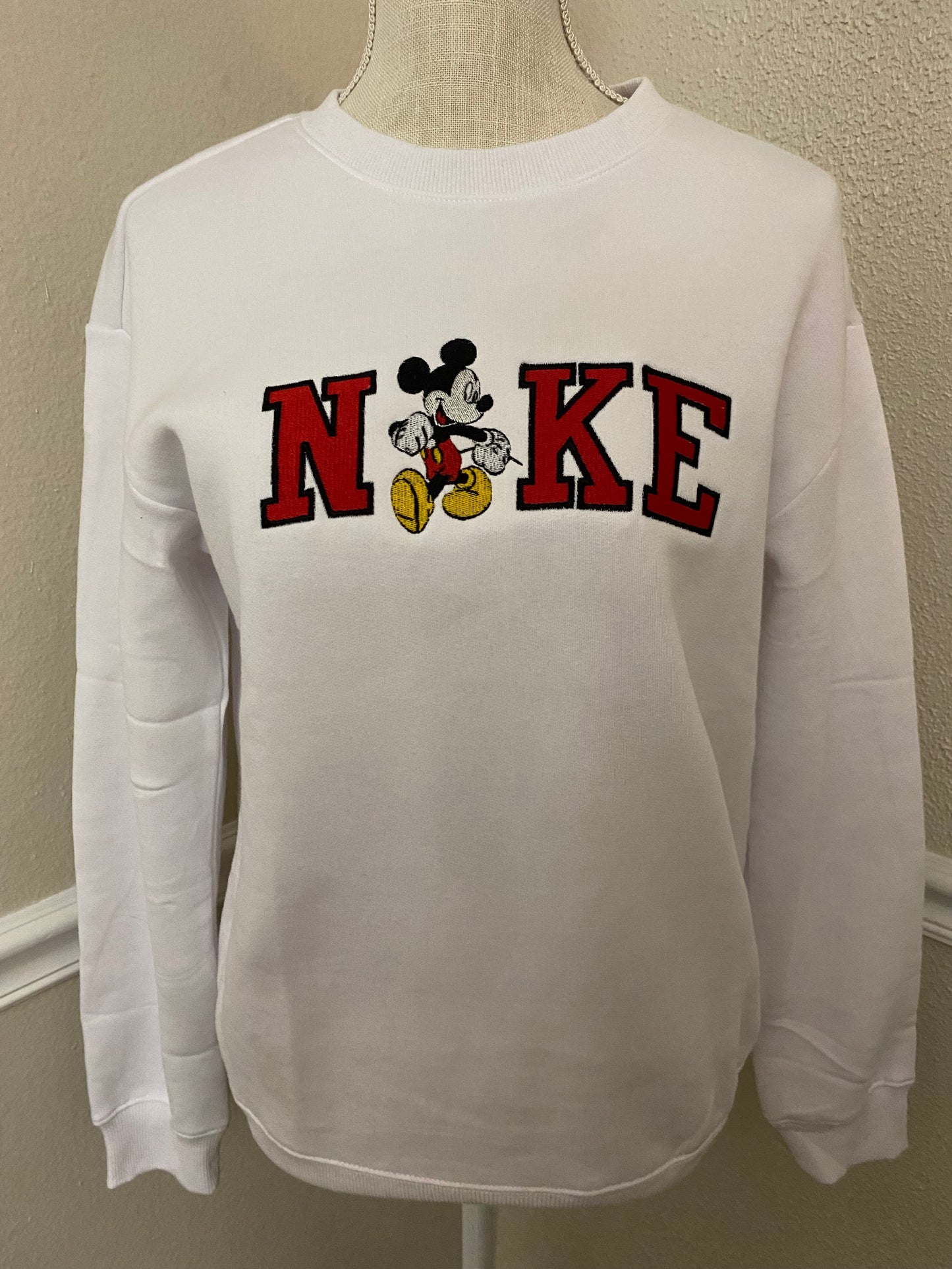 M Mouse N KE embroidered Sweatshirt.